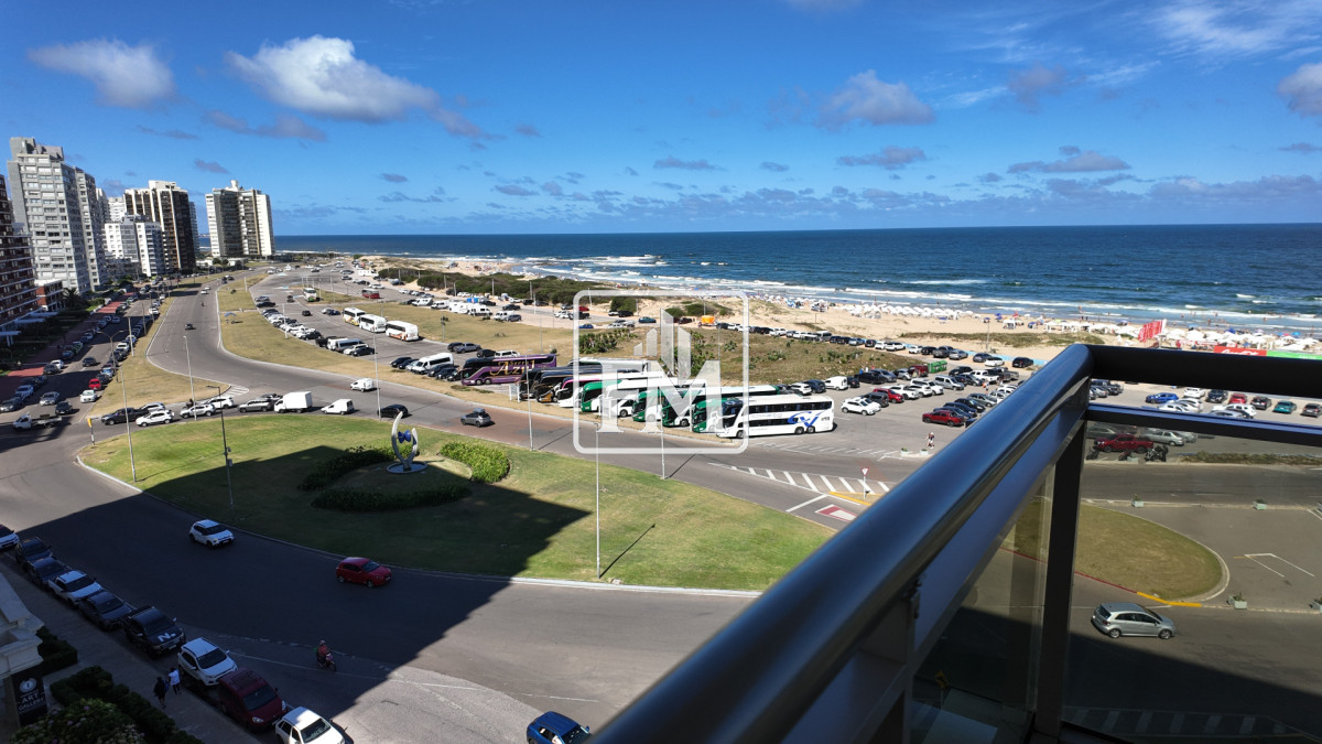 Apartamento ID.27 - Imperiale 3 dormitorios y servicio en alquiler anual o invernal 