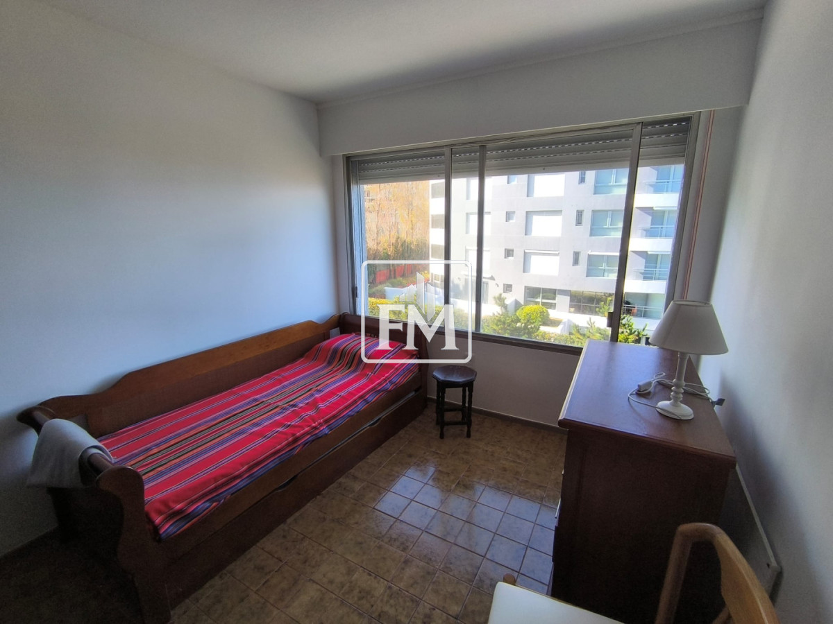 Apartamento ID.105 - Alquiler Anual. Vista al Mar
