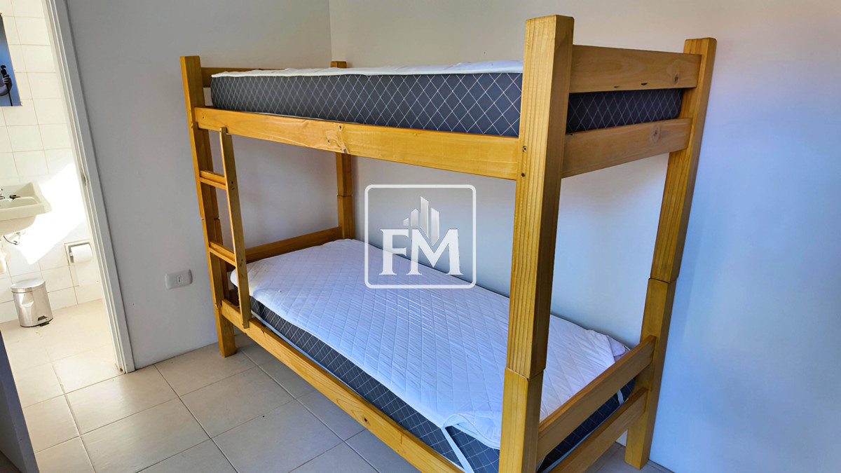 Casa ID.1 - Casa de 5 dormitorios, 4 baños en pinares