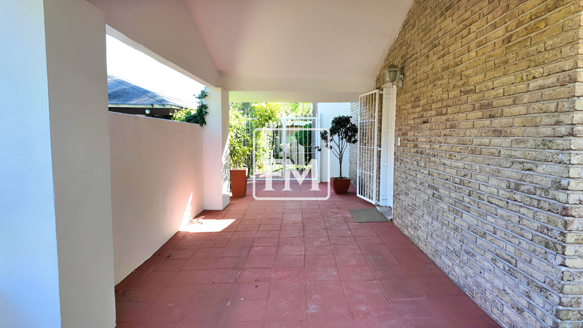 Casa ID.1 - Casa de 5 dormitorios, 4 baños en pinares