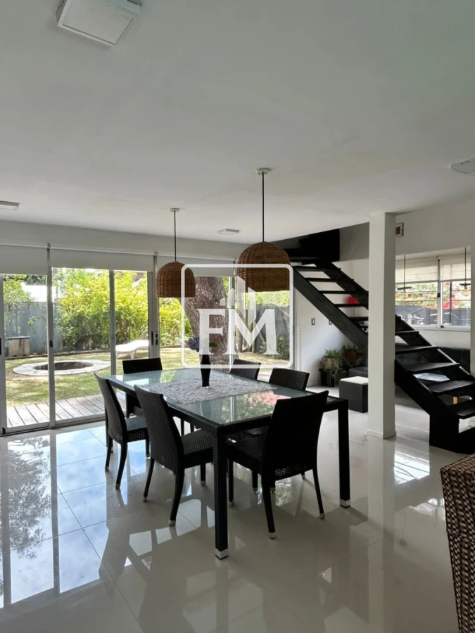 Casa ID.20 - Casa Montoya a 300 metros del mar 