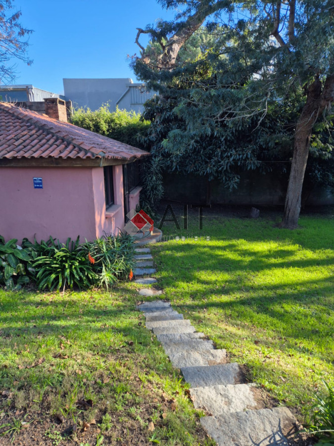 Casa ID.17308 - Casa en barrio Cantegril