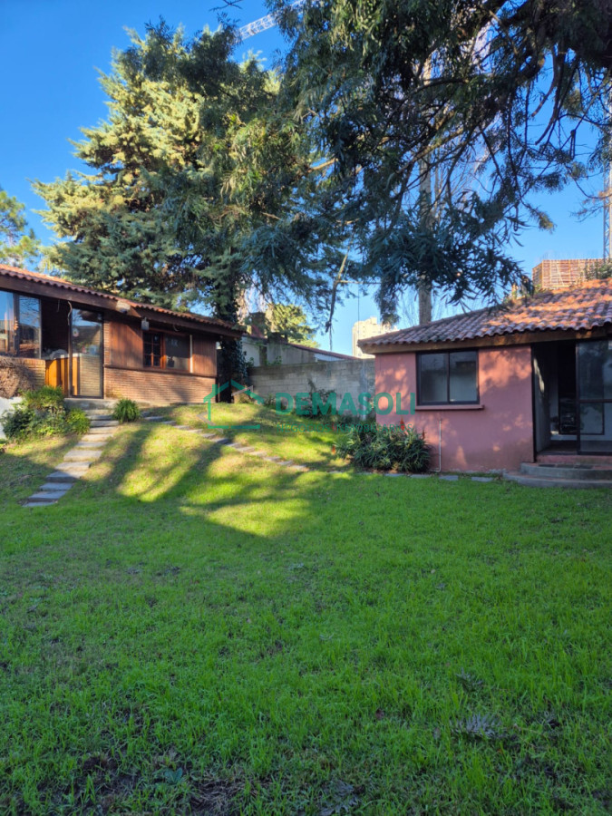 Casa ID.1404 - Casa en barrio Cantegril