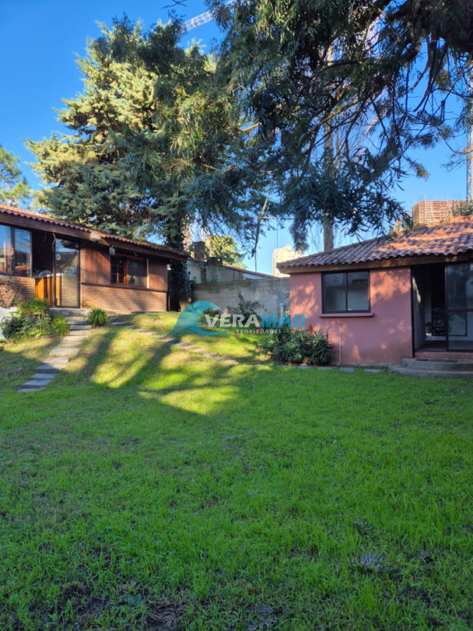 Casa ID.1 - Casa en barrio Cantegril