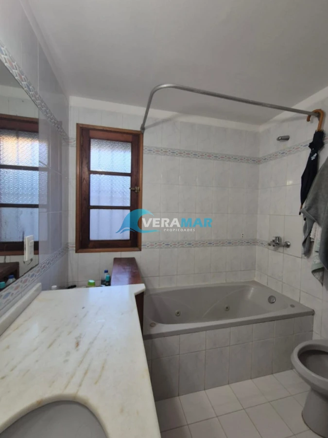 Casa ID.1 - Casa en barrio Cantegril