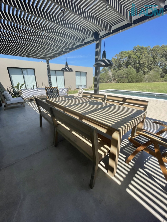 Casa ID.1365 - VENTA DE CASA EN BARRIO PRIVADO PUEBLO MÍO