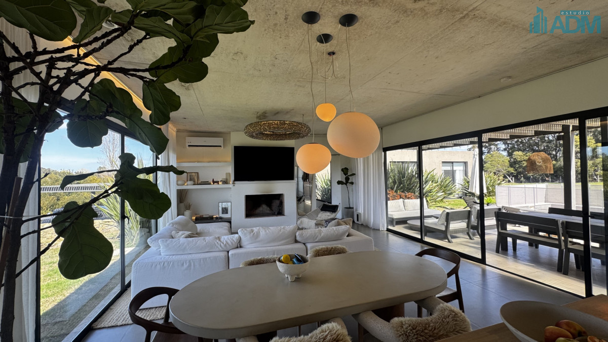 Casa ID.1365 - VENTA DE CASA EN BARRIO PRIVADO PUEBLO MÍO
