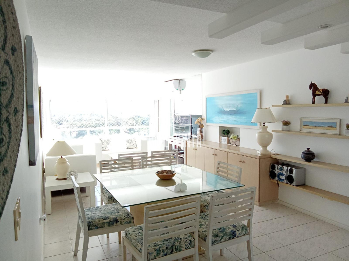 Apartamento ID.912 - Lincoln Center Venta de amplio apartamento con todos los servicios frente al mar