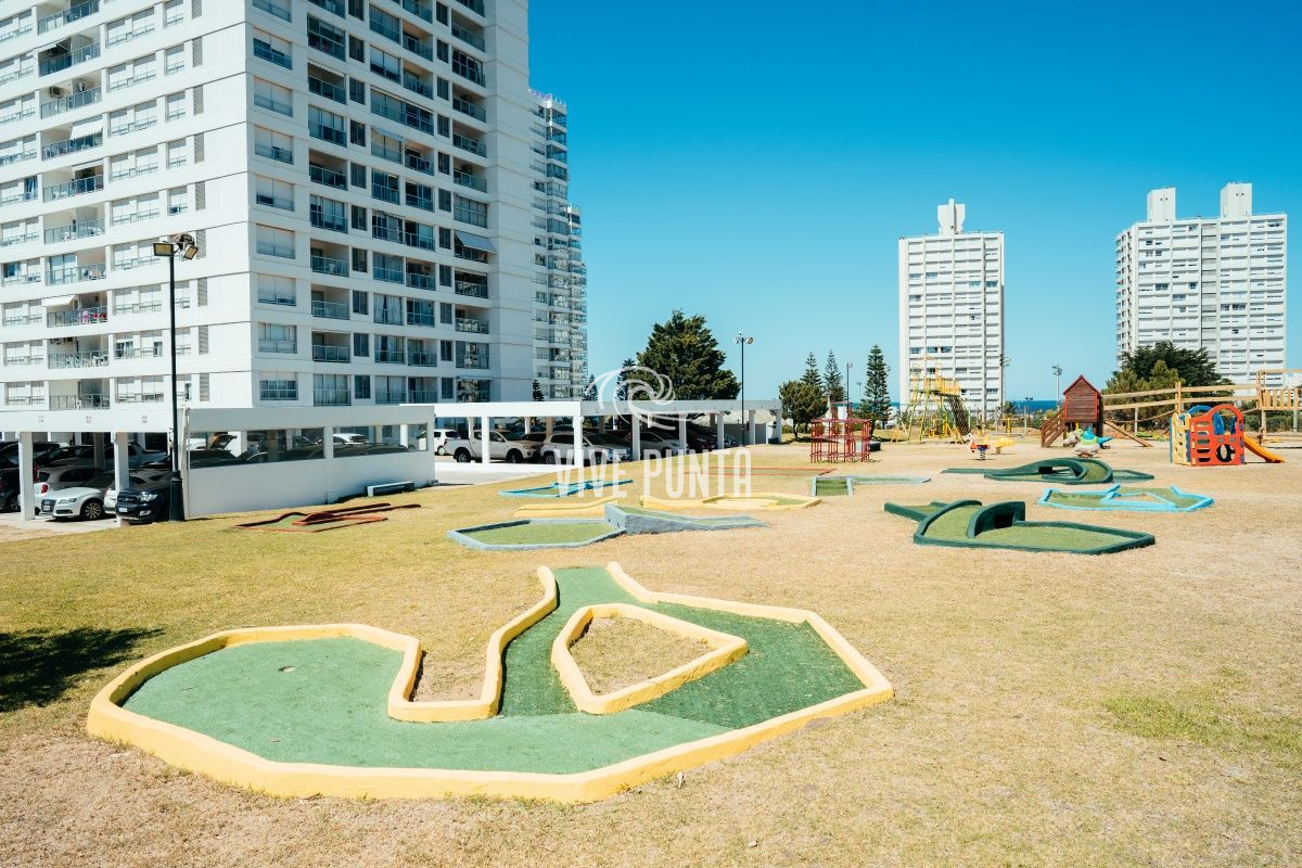 Apartamento ID.912 - Lincoln Center Venta de amplio apartamento con todos los servicios frente al mar