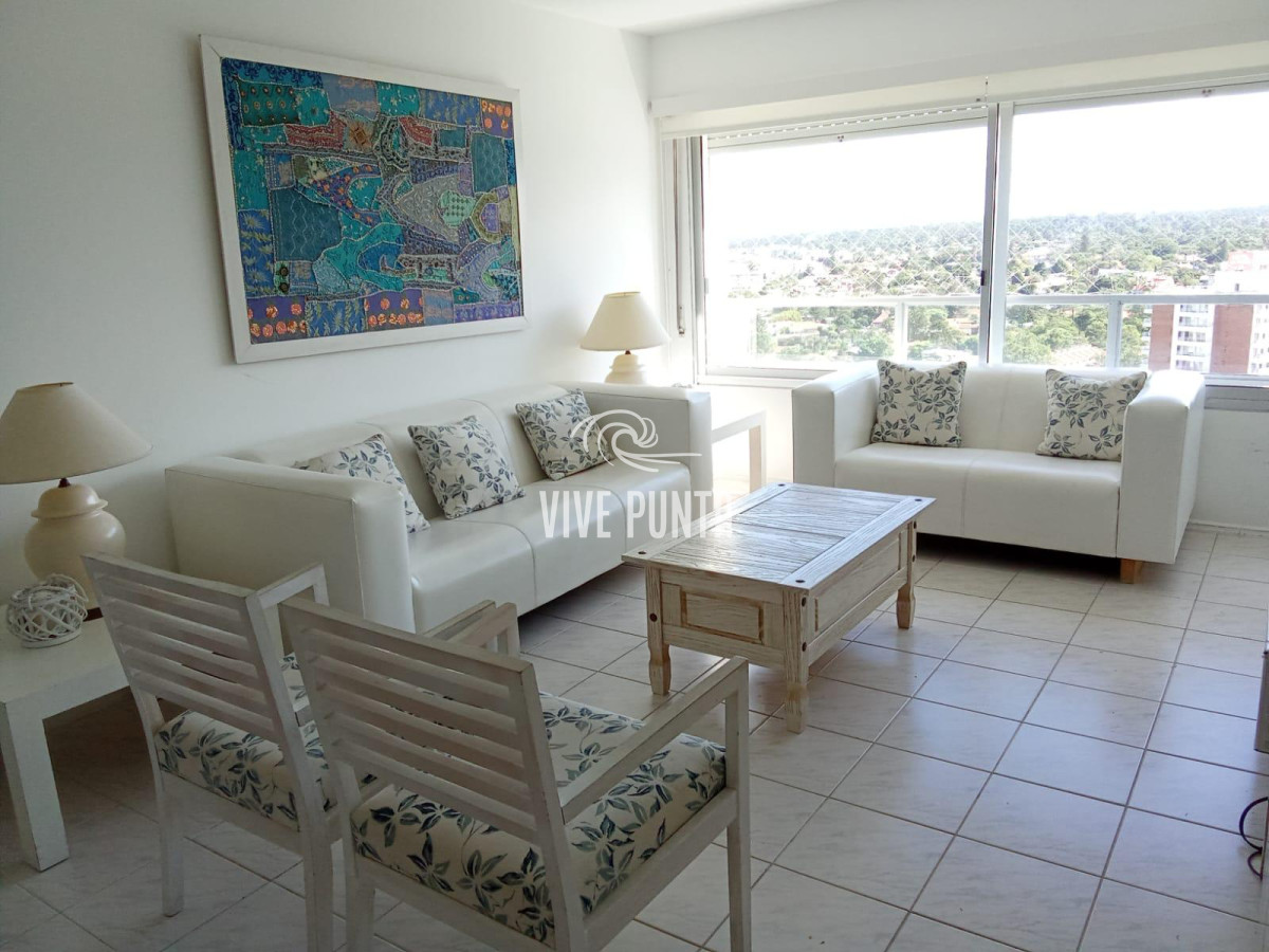Apartamento ID.912 - Lincoln Center Venta de amplio apartamento con todos los servicios frente al mar