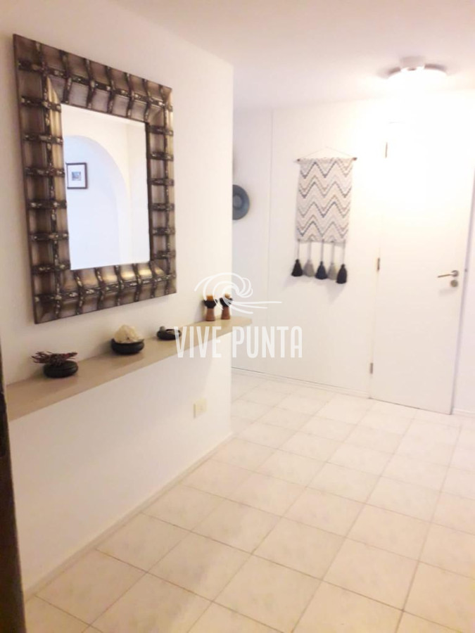 Apartamento ID.912 - Lincoln Center Venta de amplio apartamento con todos los servicios frente al mar