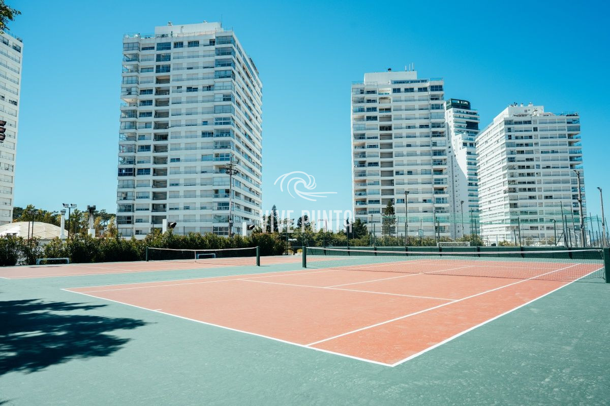 Apartamento ID.912 - Lincoln Center Venta de amplio apartamento con todos los servicios frente al mar