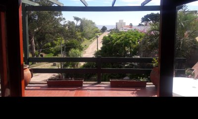 EXCELENTE UBICACION PARA VIVIR TODO EL AÑO! CASA EN VENTA ZONA DE PLAYA MANSA CERCA DE LA PLAYA