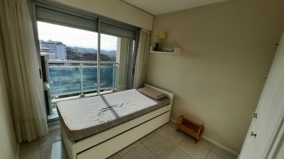 DEPARTAMENTO DE 2 DORMITORIOS EN PISO ALTO DE MUY BUEN EDIFICIO - PMI213016A