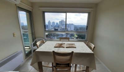 DEPARTAMENTO DE 2 DORMITORIOS EN PISO ALTO DE MUY BUEN EDIFICIO - PMI213016A