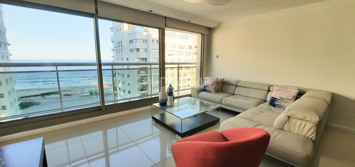 IMPORTANTE DEPARTAMENTO DE 3 DORMITORIOS EN SUITE EN EDIFICIO DE CATEGORIA - PMI213329A