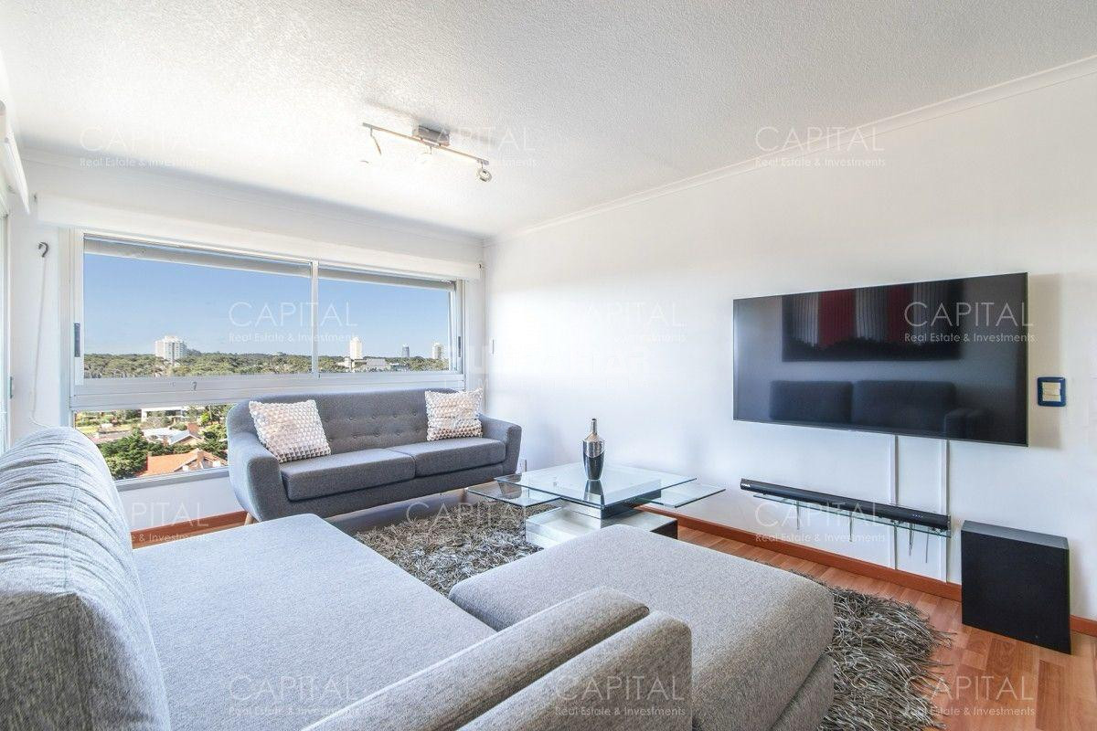 ALQUILER DEPARTAMENTO DE 2 DORMS - PISO 11 A PASOS DEL MAR - PLAYA MANSA - PMI213501A