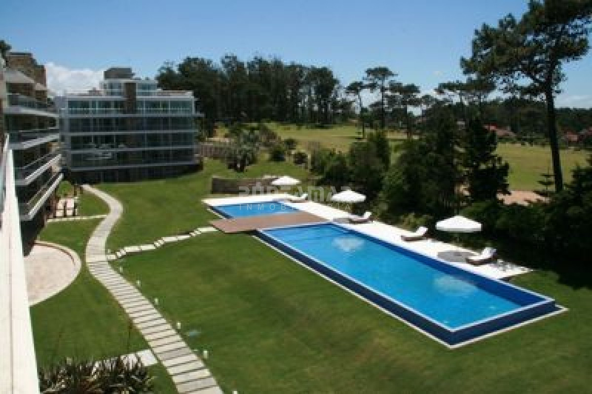 APARTAMENTO DE 2 DORMITORIOS EN SUITE Y TERRAZA CON PARRILLERO PROPIO - PMI211667A
