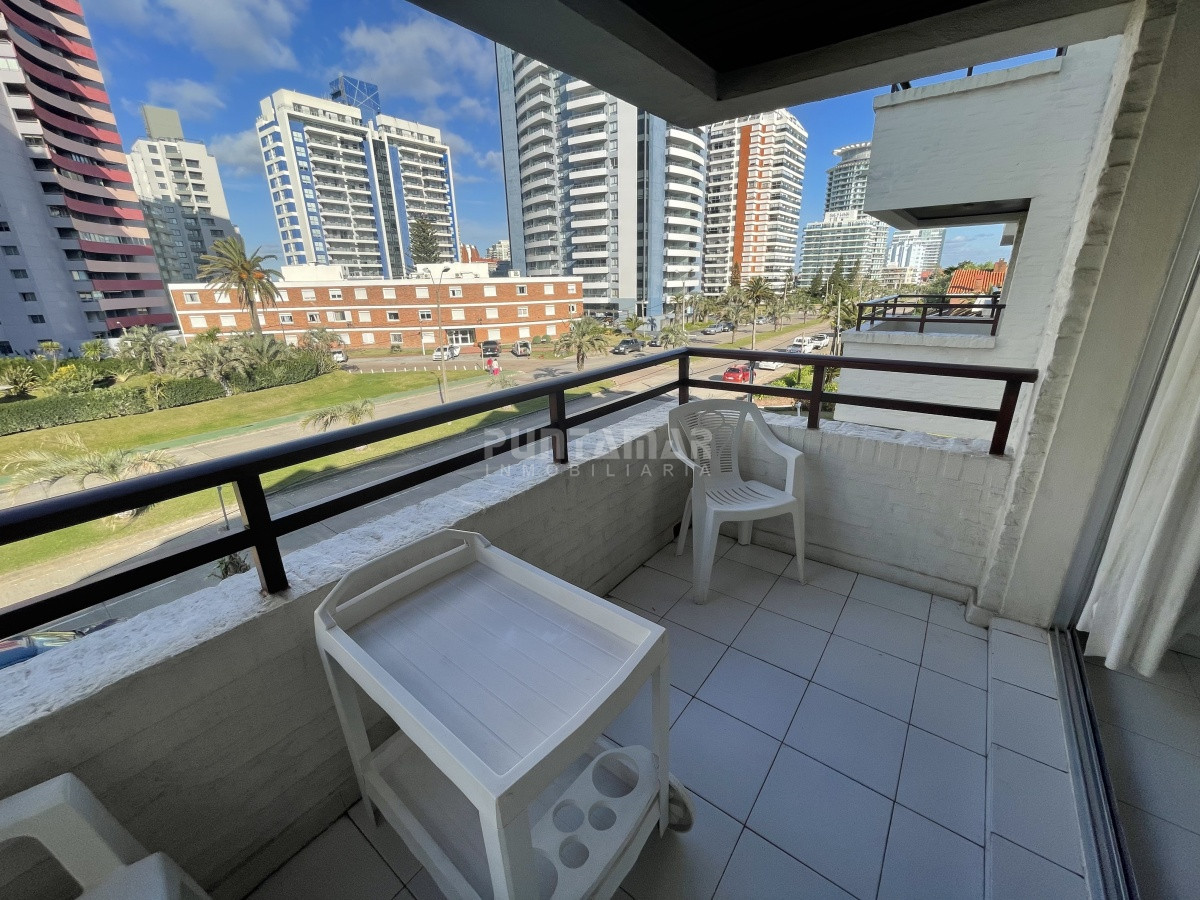 VENTA Y ALQUILER DEPARTAMENTO EN PUNTA DEL ESTE 1 DORMITORIO CON PISCINA - PMI3019A