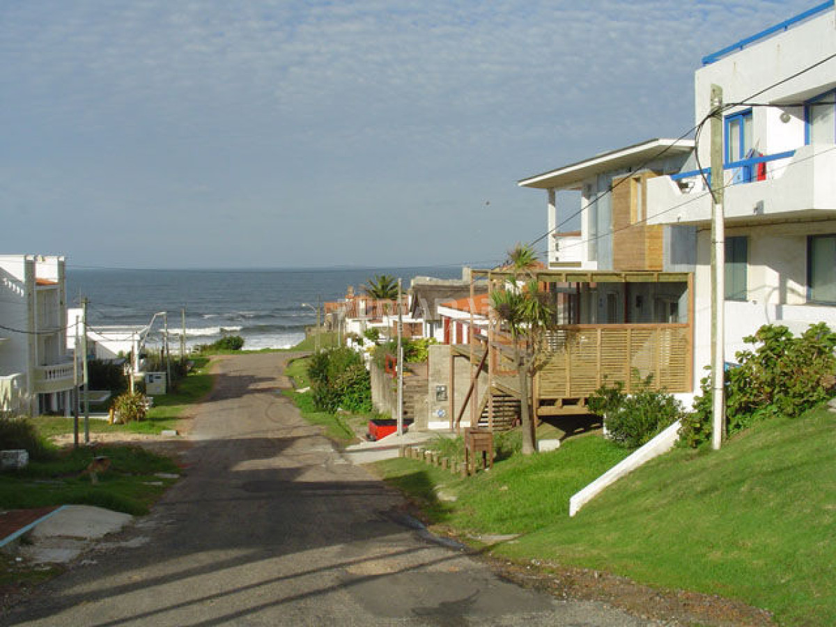 ALQUILER MONOAMBIENTE EN EL CORAZON DE LA BARRA - PMI13010A
