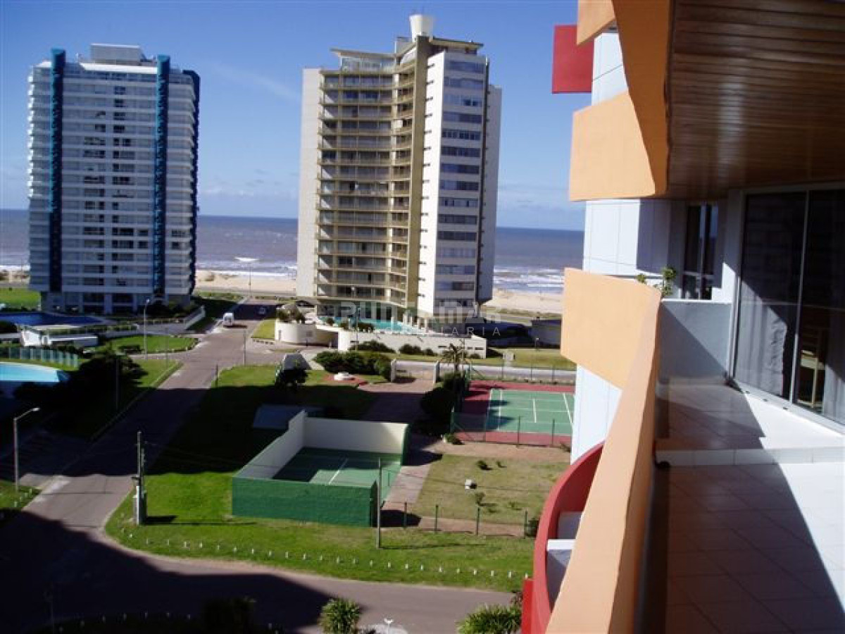DEPARTAMENTO DE 2 DORMITORIOS EN LA BRAVA - PMI9007A
