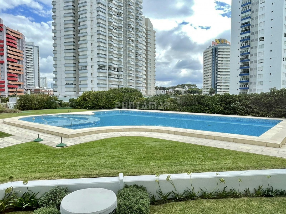 Apartamento ID.9011 - FRENTE A LA BRAVA VENTA DE DEPARTAMENTO DE DOS DORMITORIOS