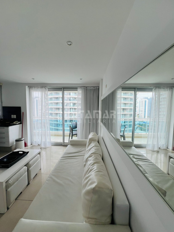 Apartamento ID.213730 - DEPARTAMENTO DE 2 DORMITORIOS CON BALCON SOBRE AVDA. CHIVERTA