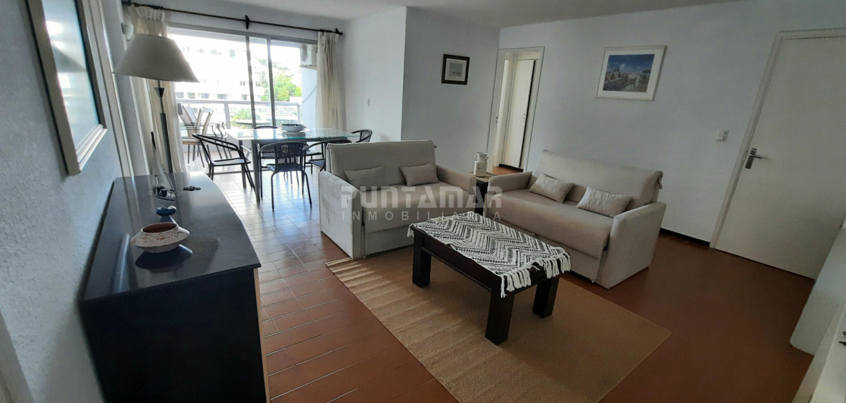 Apartamento ID.7063 - DEPARTAMENTO DE 3 DORMITORIOS CON BALCON 