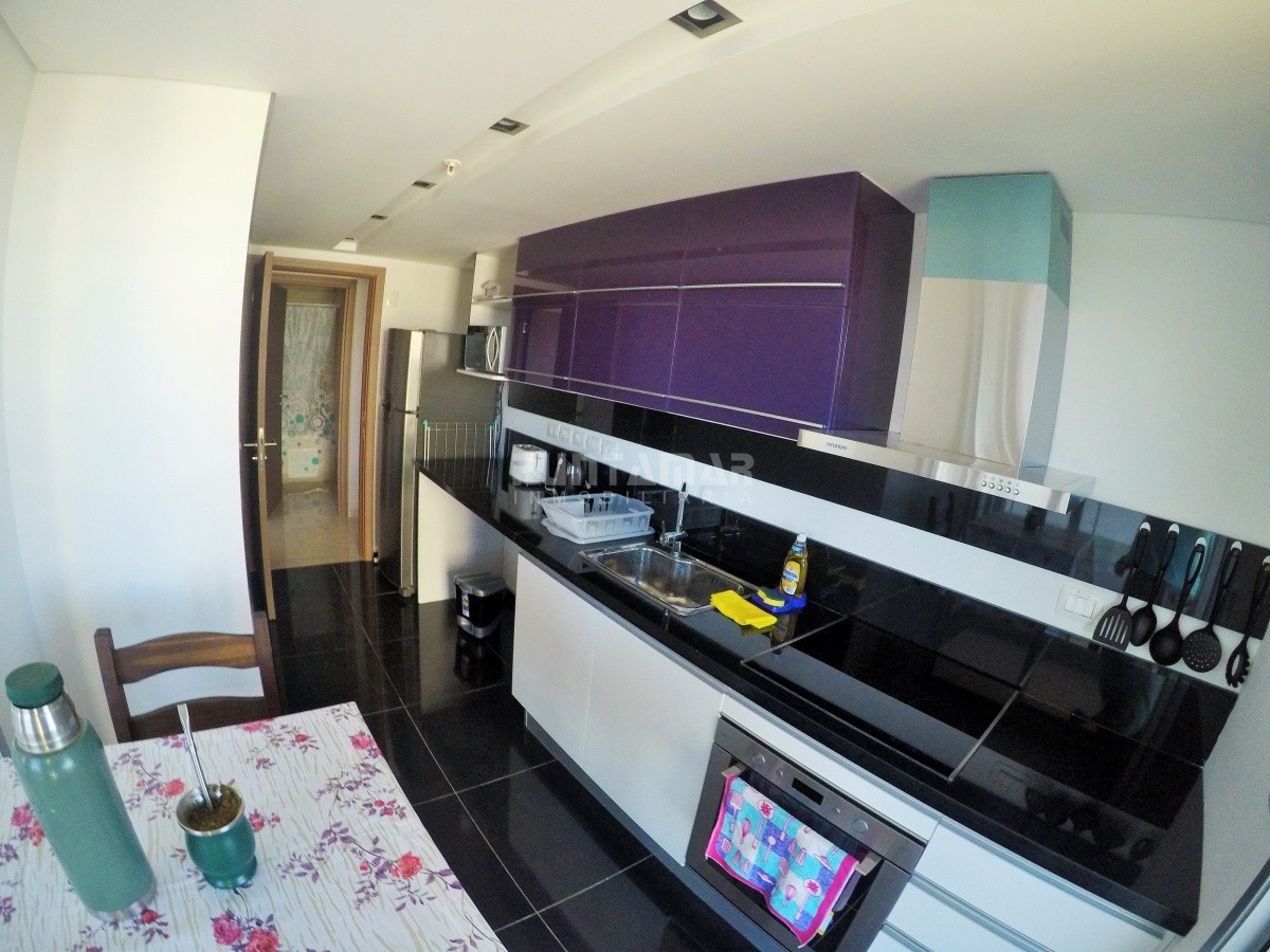 Apartamento ID.211642 - DEPARTAMENTO DE 1 DORMITORIO EN EDIFICIO DE CATEGORIA 