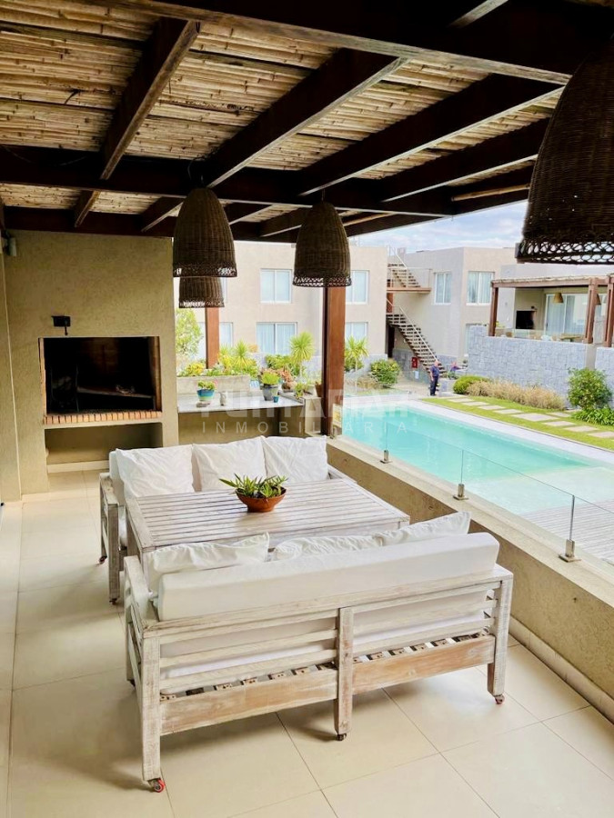 Apartamento ID.213297 - HERMOSO APARTAMENTO 3 DORMITORIOS A METROS DE LA PLAYA EN LA BARRA