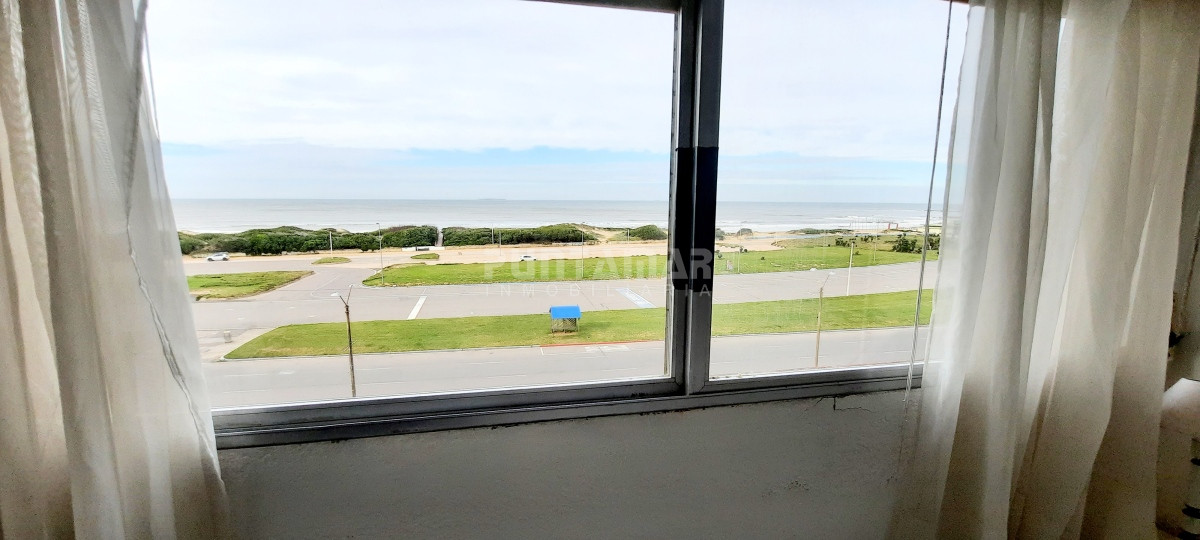 Apartamento ID.9030 - DEPARTAMENTO DE 2 DORMITORIOS FRENTE AL MAR 