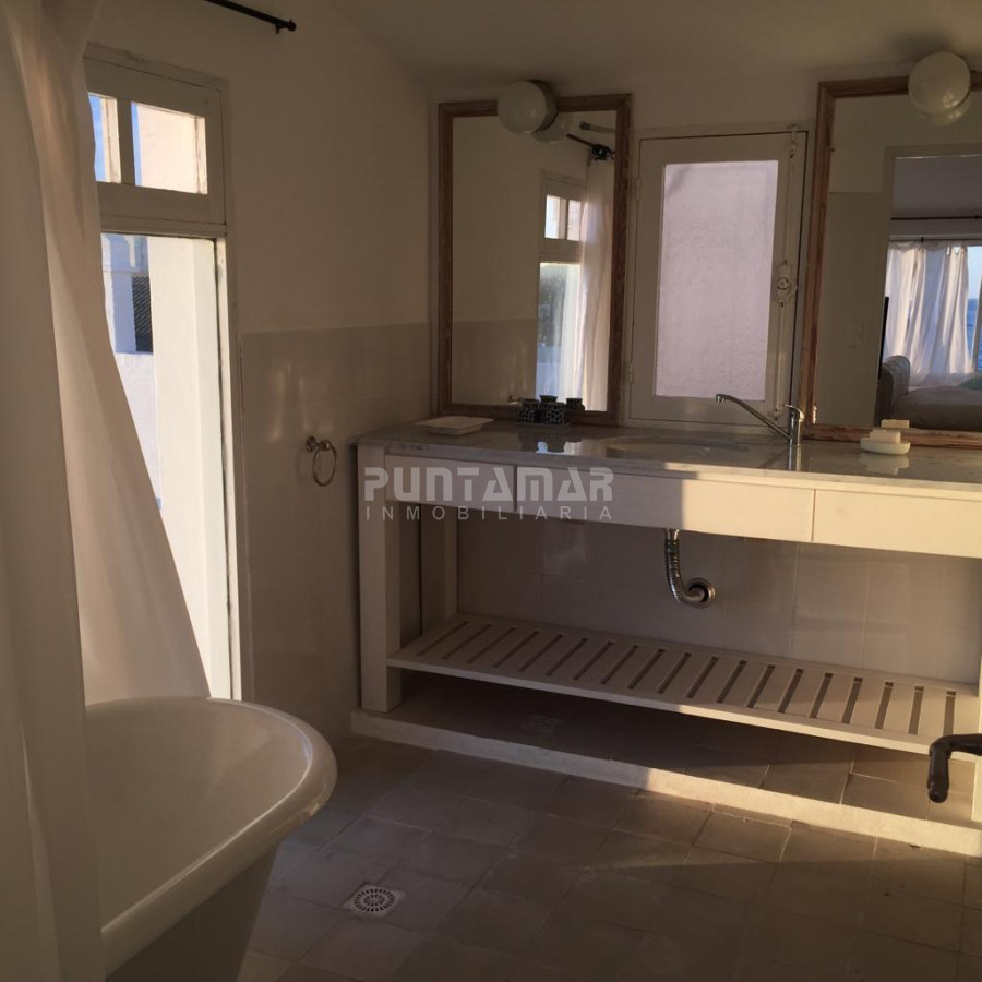 Apartamento ID.13089 - ALQUILER 3 DORMITORIOS APARTAMENTO PRIMERA LINEA LA BARRA