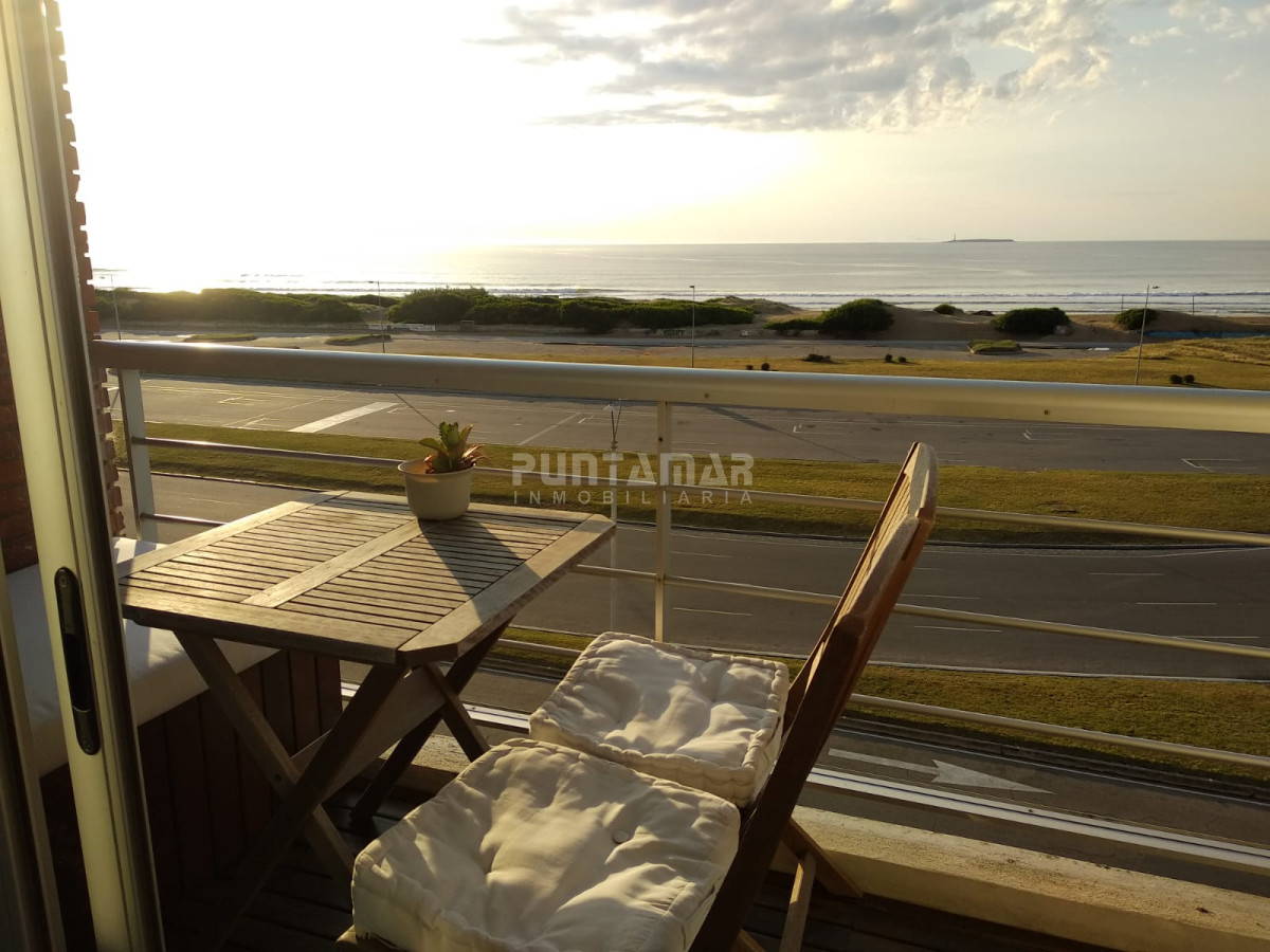 Apartamento ID.210140 - DEPARTAMENTO DE 2 DORMITORIOS CON VISTA AL MAR