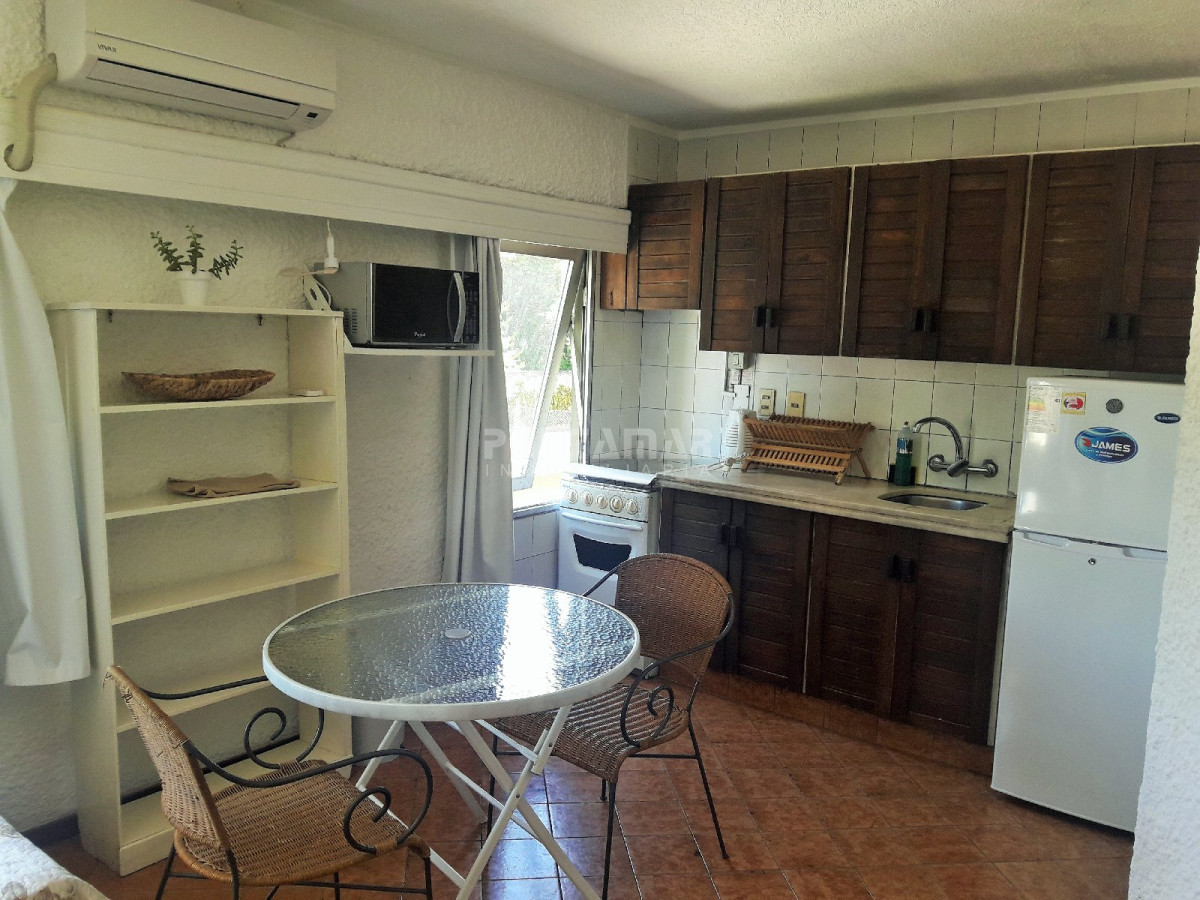 Apartamento ID.211754 - LINDO MONOAMBIENTE UBICADO EN PARADA 12 DE ROOSEVELT , A PASOS DE SUPERMERCADO DEVOTO Y A SEIS CUADRAS DE LA PLAYA 