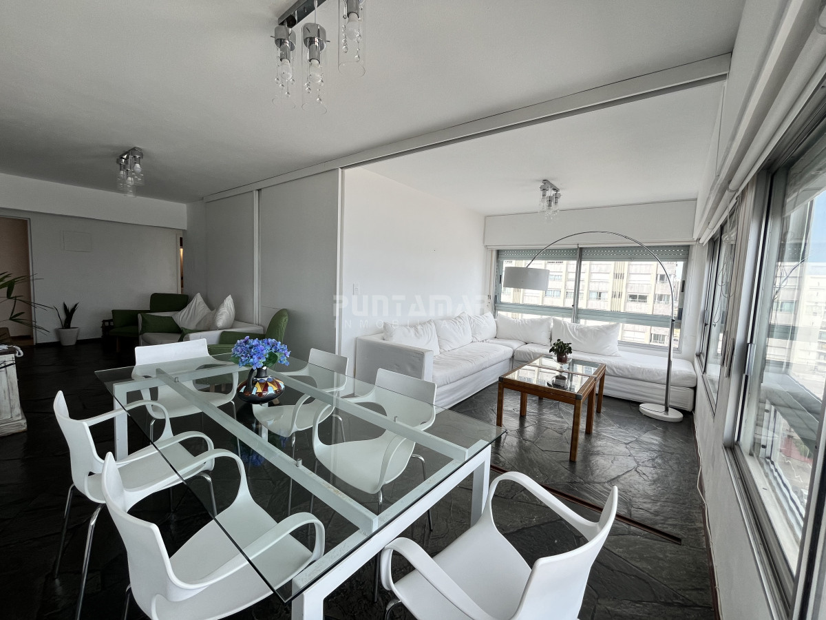 Apartamento ID.213561 - Apartamento en Punta del Este, Punta del Este