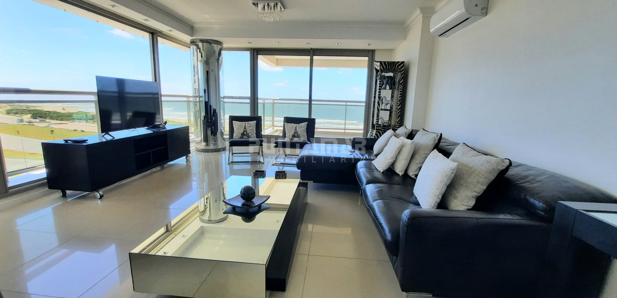 Apartamento ID.1357 - IMPORTANTE DEPARTAMENTO DE 3 DORMITORIOS EN SUITE EN EDIFICIO DE CATEGORIA