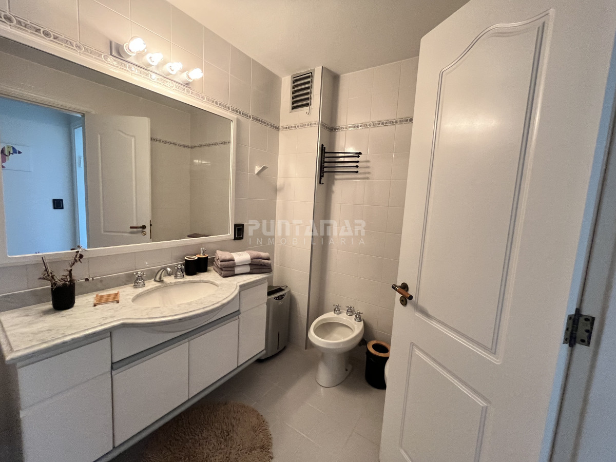 Apartamento ID.213507 - ALQUILER DEPARTAMENTO DE DOS DORMITORIOS EN PLAYA MANSA