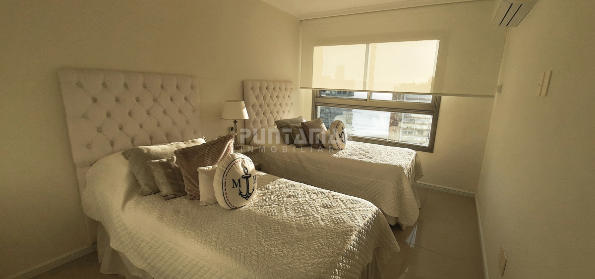 Apartamento ID.213328 - EXCLUSIVO DEPARTAMENTO DE 3 DORMITORIOS EN SUITE EN EDIFICIO DE CATEGORIA