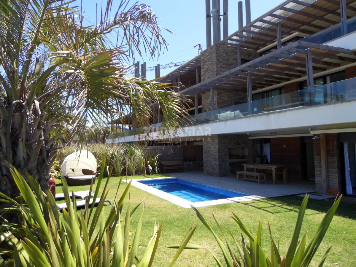 Apartamento ID.212716 - APARTAMENTO EN VENTA Y ALQUILER TEMPORADA EN SELENZA