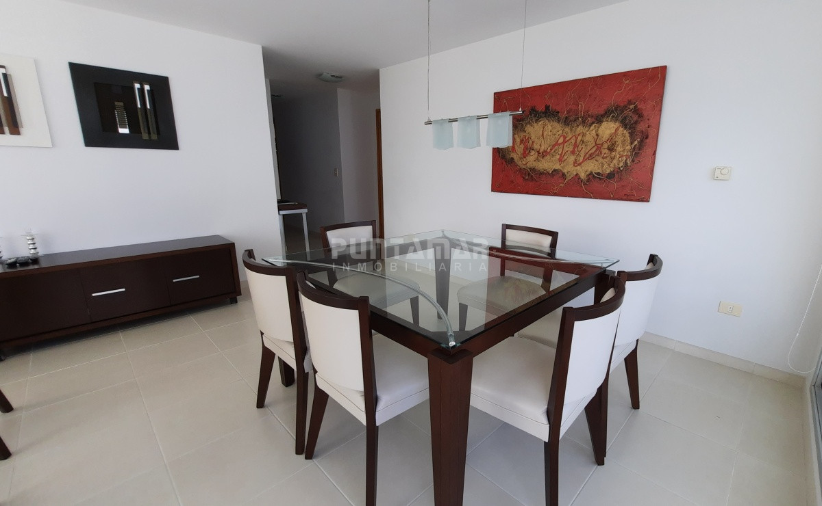 Apartamento ID.211769 - DEPARTAMENTO EN TORRE DE CATEGORIA CON VISTA A PLAYA MANSA