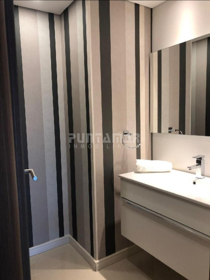 Apartamento ID.211973 - DEPARTAMENTO EN EDIFICIO DE CATEGORIA CON VISTA AL MAR