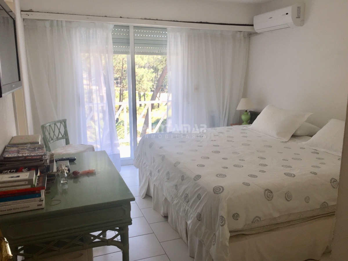 Apartamento ID.12011 - APARTAMENTO DE 3 DORMITORIOS EN RINCON DEL INDIO FRENTE AL MAR