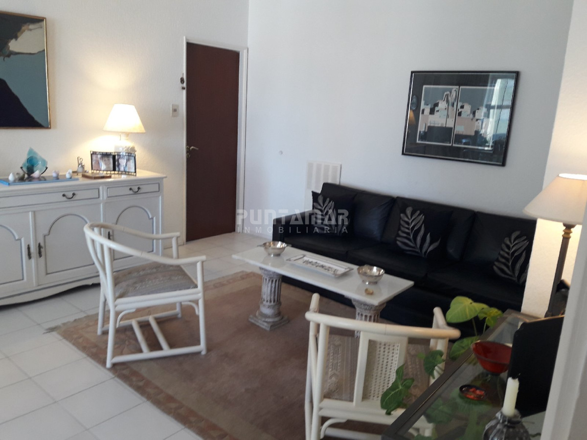 Apartamento ID.1254 - Edificio con servicio de mucamas ubicado en La Península a pasos del puerto