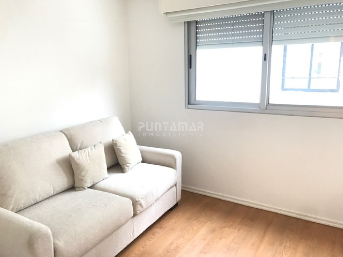 Apartamento ID.1351 - Reciclado en venta, vista al puerto