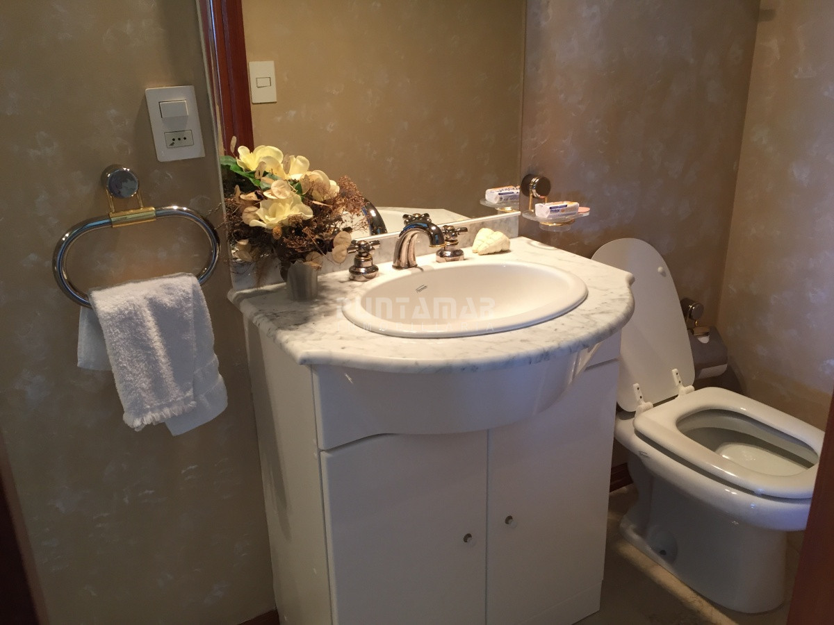 Apartamento ID.212236 - VENTA DE APARTAMENTO FRENTE AL MAR EN SAN RAFAEL  3 DORMITORIOS MAS DEPENDENCIA