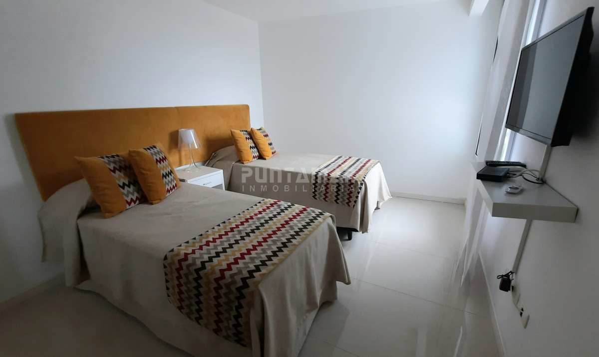Apartamento ID.212793 - DEPARTAMENTO DE 3 DORMITORIOS EN EDIFICIO DE CATEGORIA 