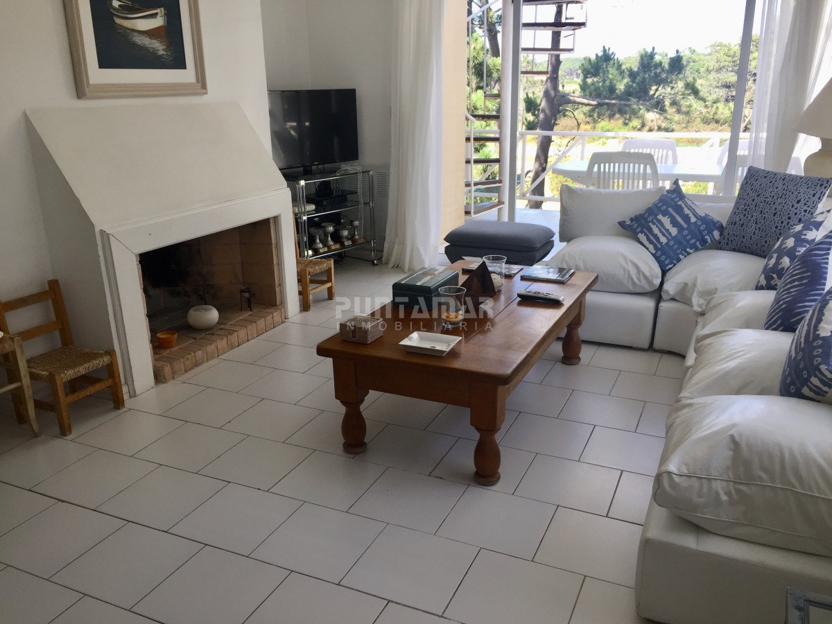 Apartamento ID.12011 - APARTAMENTO DE 3 DORMITORIOS EN RINCON DEL INDIO FRENTE AL MAR