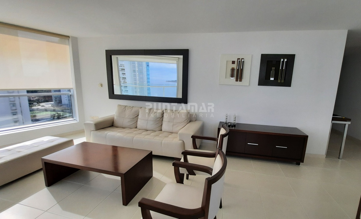 Apartamento ID.211769 - DEPARTAMENTO EN TORRE DE CATEGORIA CON VISTA A PLAYA MANSA
