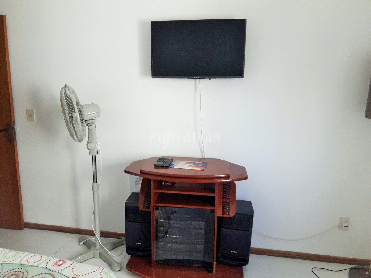 Apartamento ID.211857 - EDIFICIO CON AMENITIS A PASOS DE PLAYA BRAVA , DOS DORMITORIOS Y DEPENDENCIA DE SERVICIO.