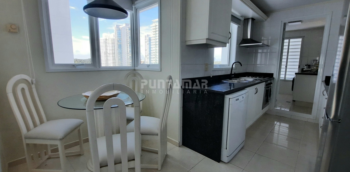 Apartamento ID.2085 - IMPORTANTE DEPARTAMENTO DE 3 DORMITORIOS EN SUITE EN LA MANSA